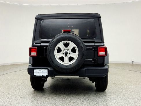 Used 2022 Jeep Wrangler Unlimited Sport AWD/4WD image 6