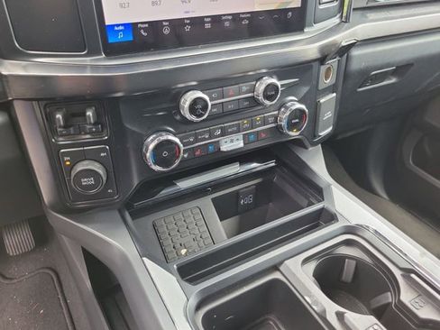 Used 2025 Ford F450 Lariat AWD/4WD image 29
