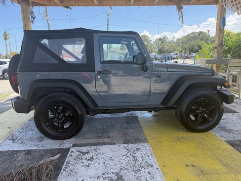 Used 2015 Jeep Wrangler Sport AWD/4WD image 4