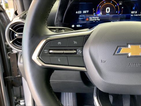 Used 2025 Chevrolet Equinox LT w/ Convenience Package II FWD image 24