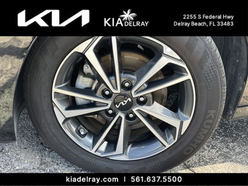 Certified 2024 Kia Forte LXS image 27