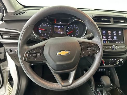 Used 2023 Chevrolet TrailBlazer LT image 14