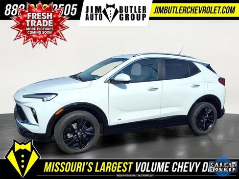 Used 2025 Buick Encore GX Sport Touring w/ Advanced Technology Package FWD image 19