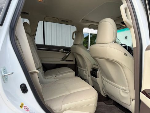 Used 2017 Lexus GX 460 Premium AWD/4WD image 10