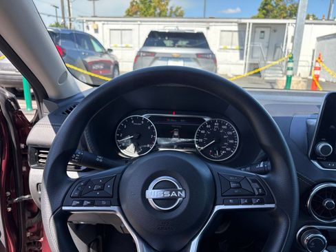 Used 2025 Nissan Sentra SV FWD image 21