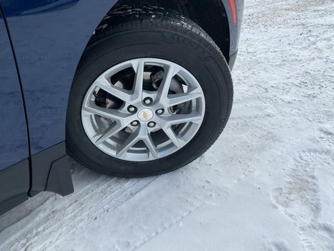 Used 2022 Chevrolet Equinox LT image 38