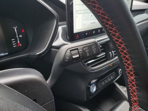 Used 2024 Ford Escape ST-Line w/ Tech Pack #1 AWD/4WD image 16