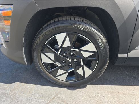Used 2025 Hyundai Kona SEL image 7