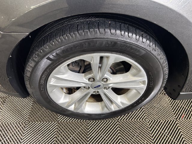 Used 2016 Ford Taurus SEL w/ Equipment Group 201A AWD/4WD image 10