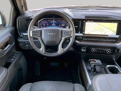 Used 2023 Chevrolet Silverado 1500 RST AWD/4WD image 7
