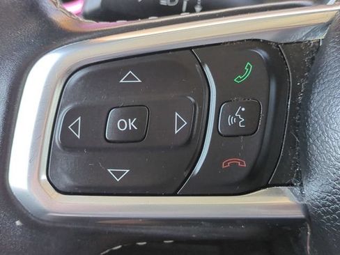 Used 2022 Jeep Wrangler Unlimited Sahara w/ Cold Weather Group AWD/4WD image 25