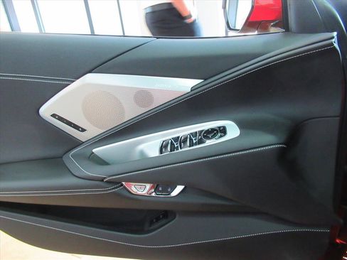 Used 2025 Chevrolet Corvette Z06 image 14