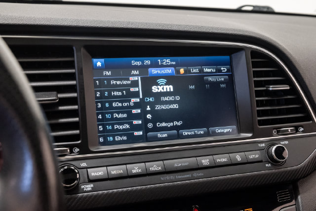 Used 2018 Hyundai Elantra Sport w/ Sport Premium Package 03 FWD image 18