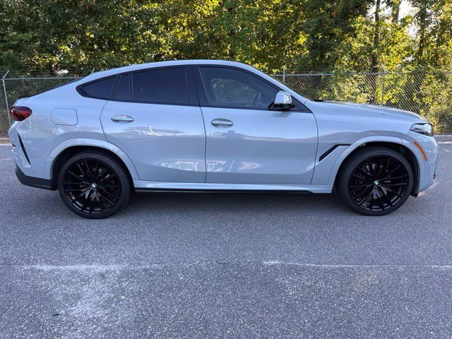 Used 2024 BMW X6 xDrive40i w/ M Sport Professional Package AWD/4WD image 12