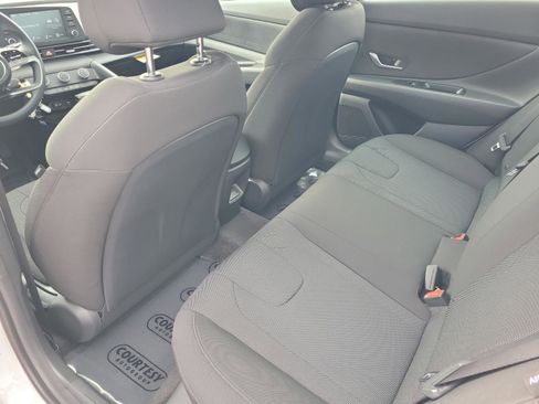 New 2026 Hyundai Elantra SE image 11