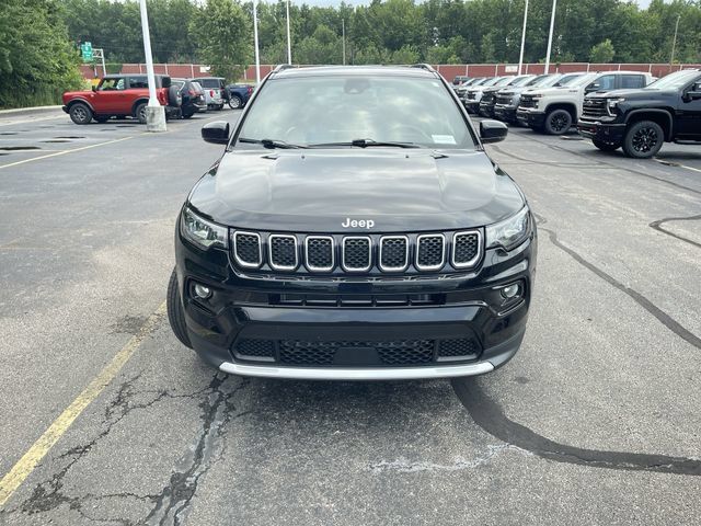 Used 2023 Jeep Compass Limited w/ Sun and Sound Group AWD/4WD image 31