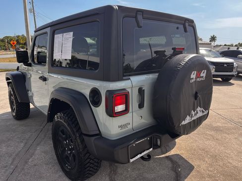 Used 2023 Jeep Wrangler Sport AWD/4WD image 5