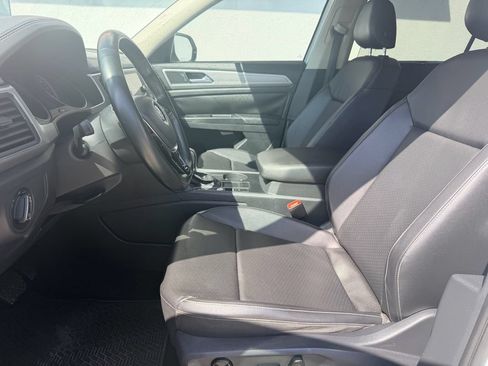 Used 2018 Volkswagen Atlas SE FWD image 12