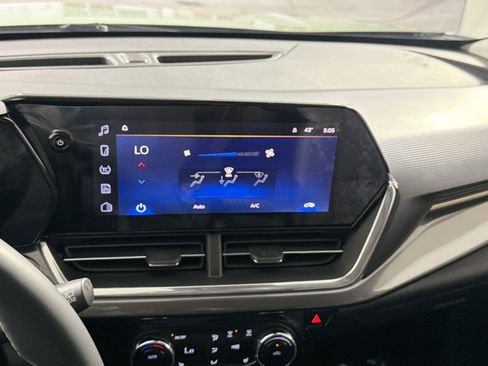 Used 2025 Chevrolet Trax ACTIV w/ Driver Confidence Package image 19