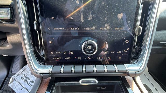 Certified 2025 GMC Yukon XL Denali AWD/4WD image 21