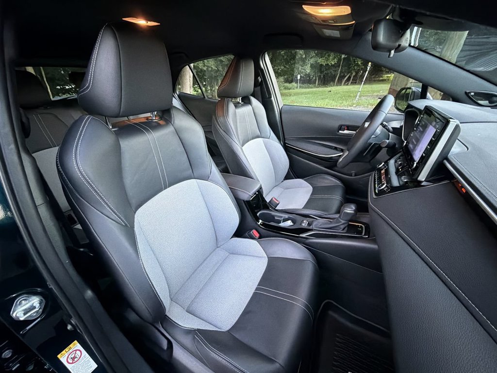 Used 2019 Toyota Corolla XSE FWD image 24