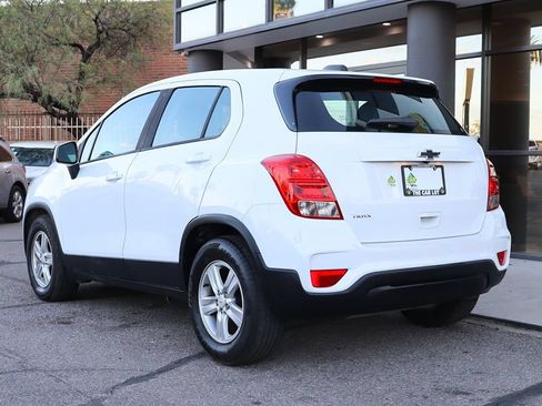 Used 2020 Chevrolet Trax LS FWD image 9