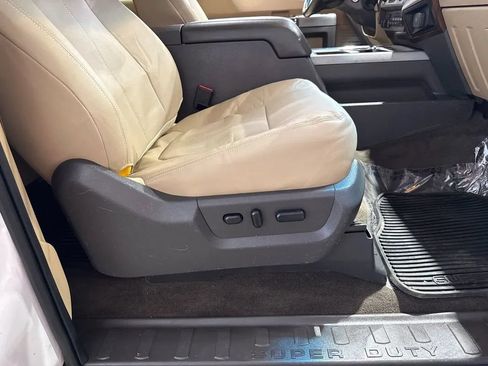 Used 2013 Ford F250 Lariat w/ Chrome Pkg AWD/4WD image 95