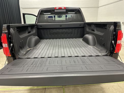 Used 2015 GMC Sierra 1500 Denali image 32