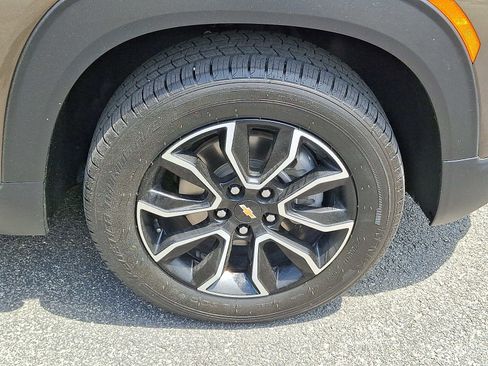 Used 2021 Chevrolet TrailBlazer ACTIV w/ Technology Package AWD/4WD image 8