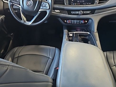 Used 2024 Buick Enclave Premium image 28