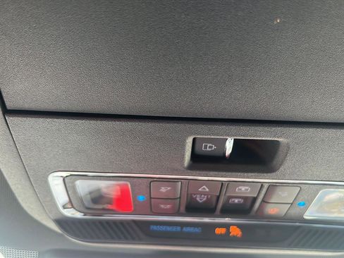 Used 2021 Ford F150 Lariat w/ Equipment Group 502A High AWD/4WD image 12