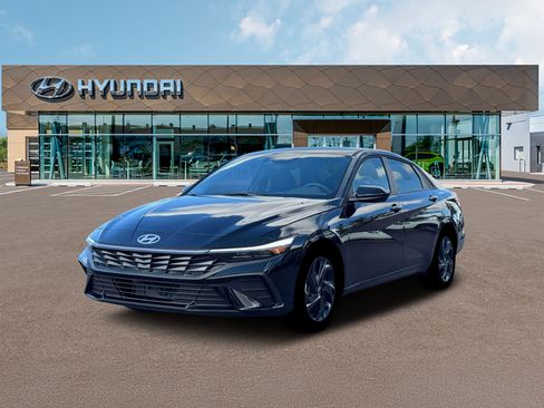 New 2026 Hyundai Elantra SEL FWD image 1