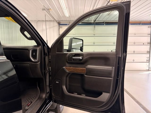 Used 2022 Chevrolet Silverado 3500 High Country w/ Z71 Off-Road Package AWD/4WD image 10