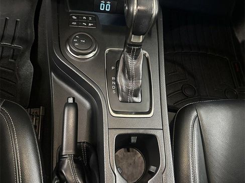 Used 2019 Ford Ranger Lariat w/ Equipment Group 501A Mid image 18