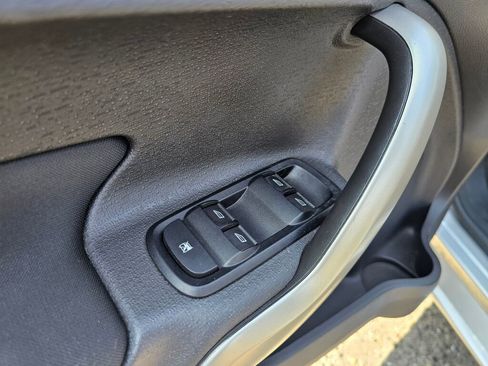 Used 2013 Ford Fiesta SE image 26