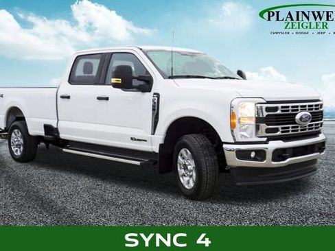 Used 2023 Ford F350 XLT image 4