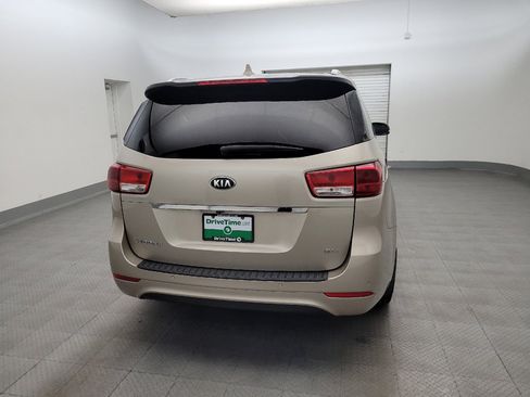 Used 2017 Kia Sedona EX FWD image 7