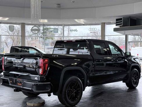 Used 2025 GMC Sierra 1500 Elevation image 15