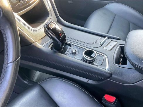 Used 2023 Cadillac XT6 Premium Luxury FWD image 20