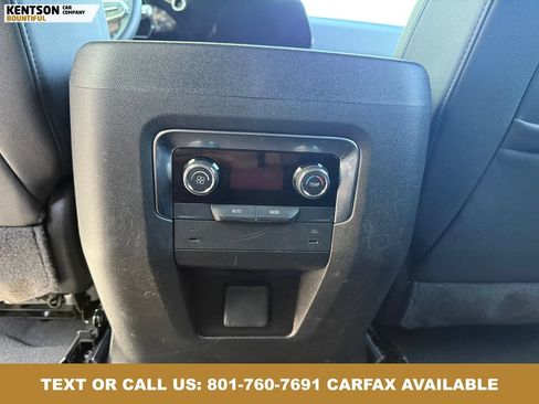 Used 2025 Chevrolet Suburban Z71 AWD/4WD image 31