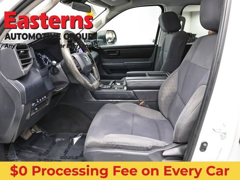Used 2022 Toyota Tundra SR AWD/4WD image 13