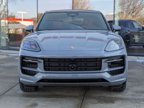 New 2026 Porsche Cayenne GTS image 6