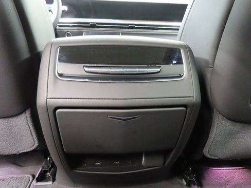 Used 2026 Cadillac Escalade Platinum Sport w/ LPO, Floor Liner Package image 11