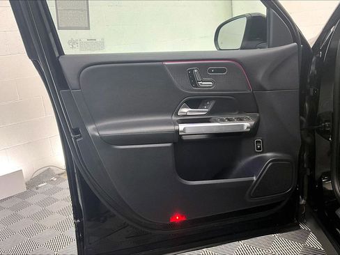 Certified 2022 Mercedes-Benz GLB 250 image 24