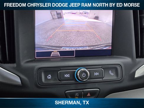 Used 2024 GMC Terrain SLE image 14