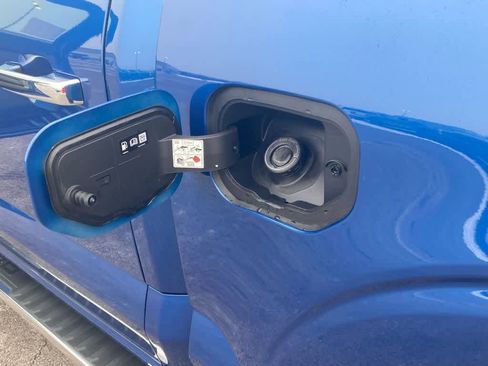 Used 2025 Ford F150 XLT w/ Equipment Group 302A MID image 16