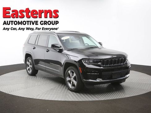 Used 2023 Jeep Grand Cherokee L Limited w/ Luxury Tech Group II AWD/4WD image 54