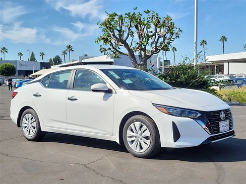 New 2025 Nissan Sentra S image 5