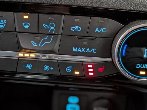 Used 2022 Ford Escape SE w/ Convenience Package image 5