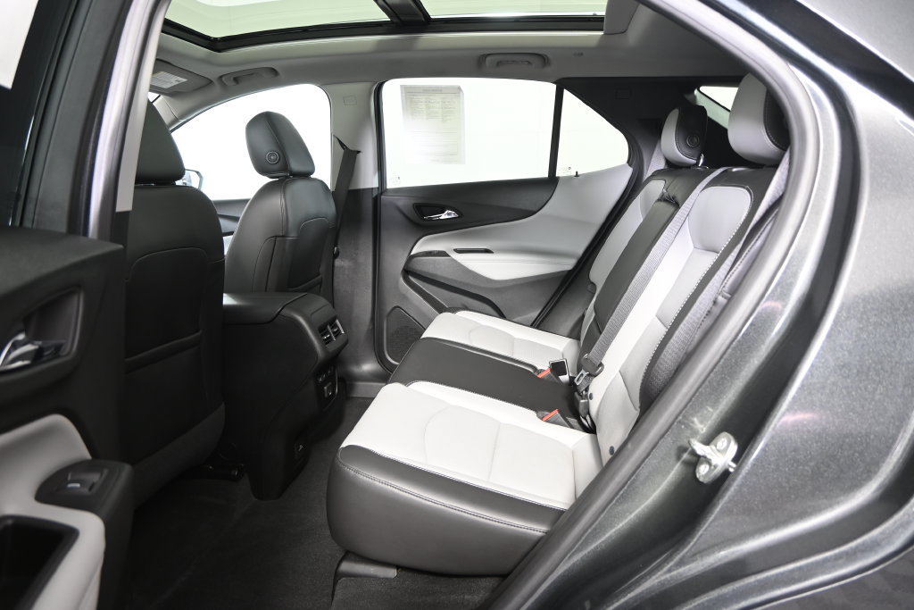 Used 2019 Chevrolet Equinox Premier AWD/4WD image 18